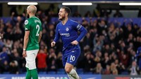 Kemenangan Chelsea menambah seru persaingan finis empat besar. Reuters/Matthew Childs.