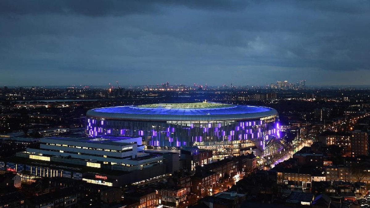 Penampakan stadion baru Tottenham Hotspur. Gelandang Chelsea Eden Hazard membandingkan capaian sang rival dengan keberhasilan The Blues memenangkan banyak trofi. (Foto: Mike Hewitt/Getty Images)