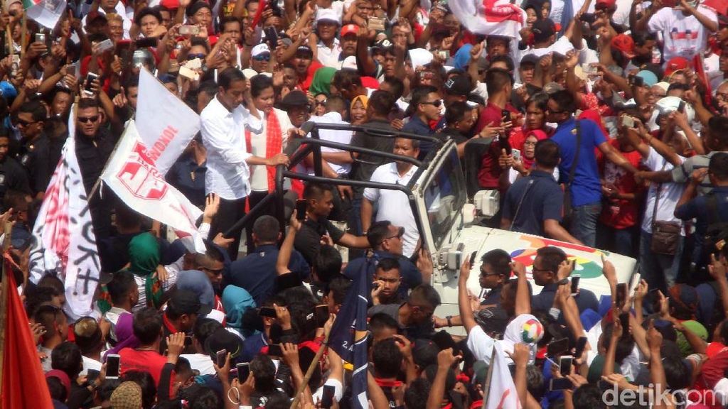 Ribuan Pendukung Hadiri Kampanye Jokowi di Banyumas