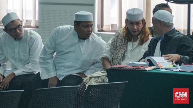 Bahar Smith Jelaskan Penganiayaan Dua orang di Persidangan