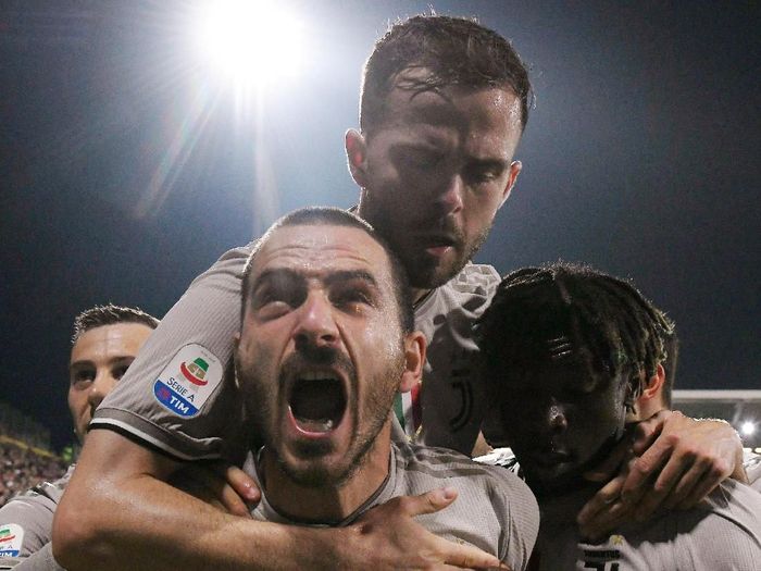 Leonardo Bonucci mengklarifikasi ucapannya soal sikap Moise Kean atasi serangan rasial. (Foto: Alberto Lingria/Reuters) Leonardo Bonucci mengklarifikasi ucapannya soal sikap Moise Kean atasi serangan rasial. (Foto: Alberto Lingria/Reuters)