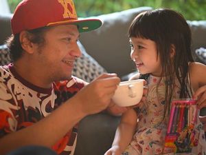 Gaya Kompak Gading dan Gempi yang Sukses Bikin Hati Adem