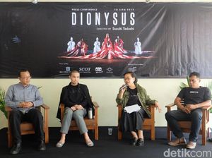 Unik! Pentas Dionysus Gunakan 8 Bahasa dari Cina, Jepang hingga Sunda Unik! Pentas Dionysus Gunakan 8 Bahasa dari Cina, Jepang hingga Sunda