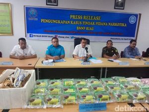 BNN Riau Tangkap 3 Kurir, 24 Kg Sabu dan 13 Ribu Ekstasi Disita