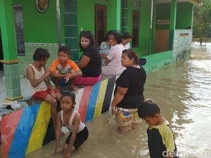 Luapan Sungai Tuntang Juga Merendam Rumah Warga di Demak