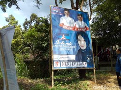 Caleg Demokrat di Ponorogo Ini Gaet Pemilih dengan Dukung Jokowi