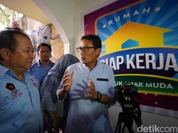 Kampanye di Jatim, Sandi Running Resmikan Rumah Siap Kerja Buat Milenial