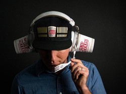 Netizen Minta HyperX Produksi Headphone Bentuk Ramen Cup Instan Sungguhan