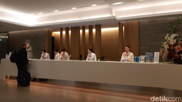 Foto: Sakura Lounge di Bandara Narita yang Manjakan Traveler