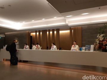 Foto: Sakura Lounge di Bandara Narita yang Manjakan Traveler