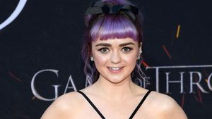 Serunya Kulineran ala Maisie Williams Pemeran Arya Stark Game of Thrones