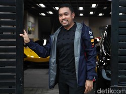 Dari Sopir, Ini Cerita Anak Priok Bisa Punya Ferrari Cs di Gang