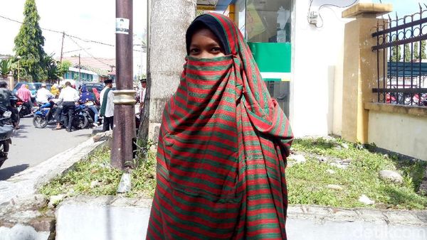 Foto: Rimpu Tembe , Busana Hijab Asli Indonesia dari Dompu