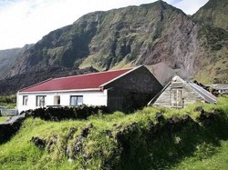 Mengenal Tristan da Cunha, Pulau Berpenghuni Terpencil di Dunia