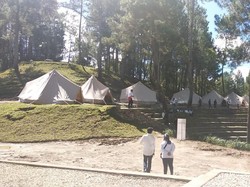 Mengintip Mewahnya Tenda Rasa Hotel Bintang 5 di Danau Toba