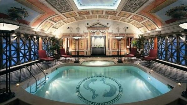 Kebijakan Anti-LGBT Sultan Brunei Bikin 9 Hotel Mewahnya Diboikot