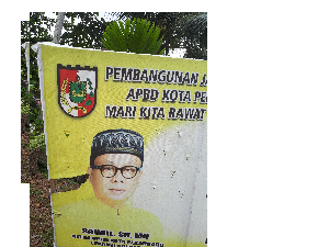 Caleg Petahana di Pekanbaru Dilaporkan ke Bawaslu Caleg Petahana di Pekanbaru Dilaporkan ke Bawaslu