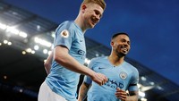 City unggul cepat pada menit keenam. Kevin de Bruyne yang membawa pendukung City bersorak dengan golnya dari sudut sempit. (Foto: Phil Noble/Reuters)