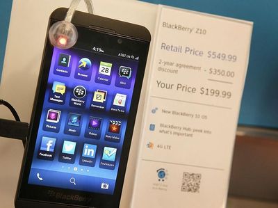 BlackBerry Z10, Ponsel Keren yang Gagal Lawan iPhone & Android