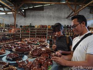 Hari Terakhir VitaminSea: Lihat Pembuatan Gerabah Tradisional Lombok Hari Terakhir VitaminSea: Lihat Pembuatan Gerabah Tradisional Lombok