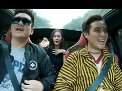 Lagi Asyik Nge-vlog, Baim Wong Tiba-tiba Keluar dari Mobil Boy William