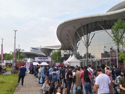 Demi Nonton John Mayer, Fans Rela Datang ke Lokasi Konser Sejak Siang