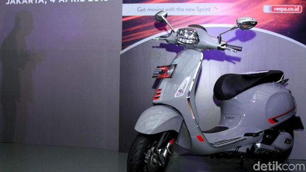 Vespa Sprint Baru Kini Lebih Sporty