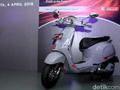 Vespa Sprint Baru Kini Lebih Sporty