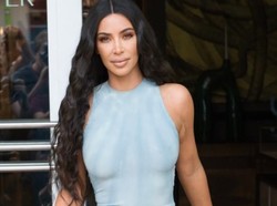 Dikerjai Anak-anaknya, Kim Kardashian Sarapan dengan Laba-laba