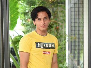 Penampilan Perdana Jefri Nichol Hadiri Sidang Wanprestasi Penampilan Perdana Jefri Nichol Hadiri Sidang Wanprestasi