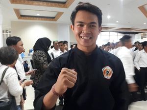 Pesilat Komang Adi Putra Antusias Ikuti Pemilu 2019, Imbau Jangan Golput Pesilat Komang Adi Putra Antusias Ikuti Pemilu 2019, Imbau Jangan Golput