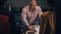 Jadi Lawan Main Iko Uwais, Ini Gaya Dave Bautista Saat Makan Taco