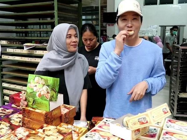 Kulineran Seru Ujung Oppa, YouTuber Korea yang Jadi Mualaf