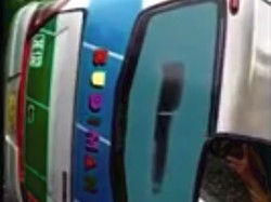 Bus Terguling di Tol Sadang Km 71 Arah Jakarta, Lalin Tersendat