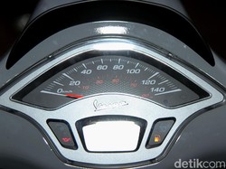 Alasan Vespa di Indonesia Belum Kebagian Speedometer Digital