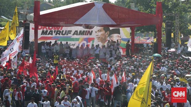 Suasana kampanye Jokowi di Sport Center Indramayu, Jumat (5/4).