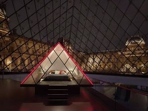 Sekali Seumur Hidup, Museum Louvre Paris Buka Tempat Menginap untuk Semalam Sekali Seumur Hidup, Museum Louvre Paris Buka Tempat Menginap untuk Semalam