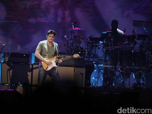 Panggung John Mayer si Pencuri Hati Panggung John Mayer si Pencuri Hati