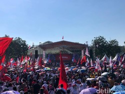 Puluhan Pendukung di Batam Pingsan, Jokowi Minta Massa Dilonggarkan