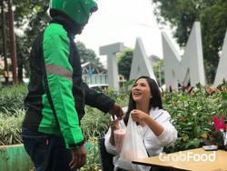 Habiskan Weekend, Jessica Mila Jajal Taman dan Kuliner Bandung