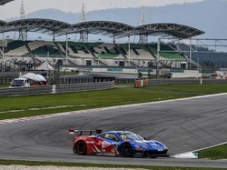 Rio Haryanto Panaskan Ajang Blancpain GT World Challenge Asia 2019