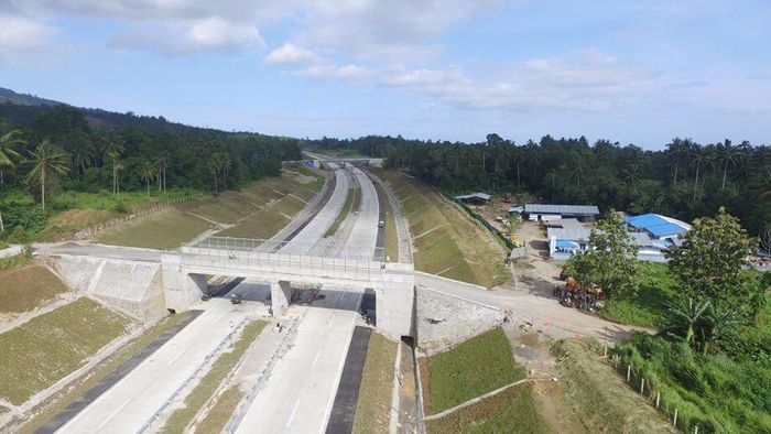 gambar 1 - ruas jalan tol siap digunakan mudik lebaran