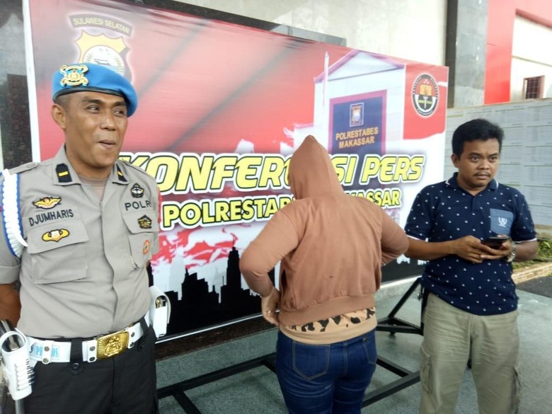 Diduga Terlibat Prostitusi Online, Muncikari dan 3 Perempuan Dibekuk di Hotel