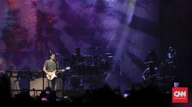 Terbius Bahasa Jari John Mayer di Jakarta