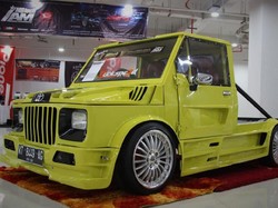Kijang Doyok Bekas Angkut Pasir Dipermak Jadi Bumblebee