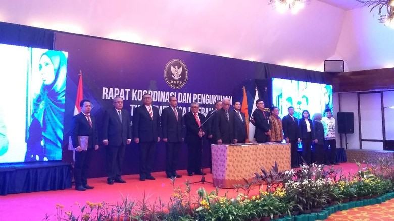 DKPP Kukuhkan 204 Tim Pemeriksa Daerah DKPP Kukuhkan 204 Tim Pemeriksa Daerah