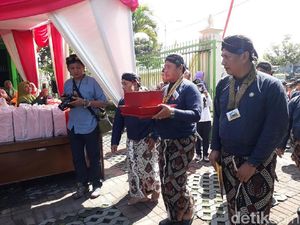 Keraton Yogya Awali Tradisi Labuhan Merapi Tahun Ini Keraton Yogya Awali Tradisi Labuhan Merapi Tahun Ini