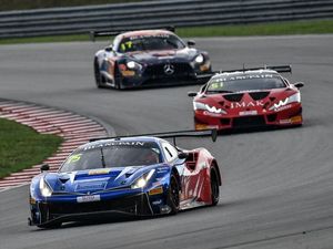 Rio Haryanto di Ajang Blancpain GT World Challenge Asia 2019