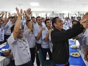 Jokowi Dekat dengan Buruh
