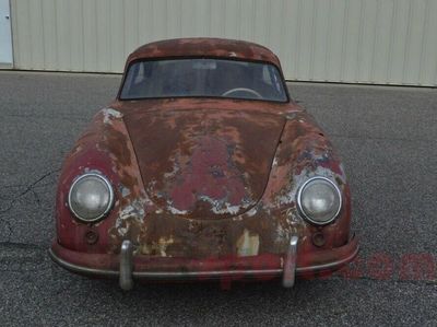 Mobil Karatan Seharga Rp 1 Miliar